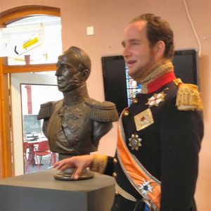 Willem II op bezoek in het Regionaal Archief Tilburg